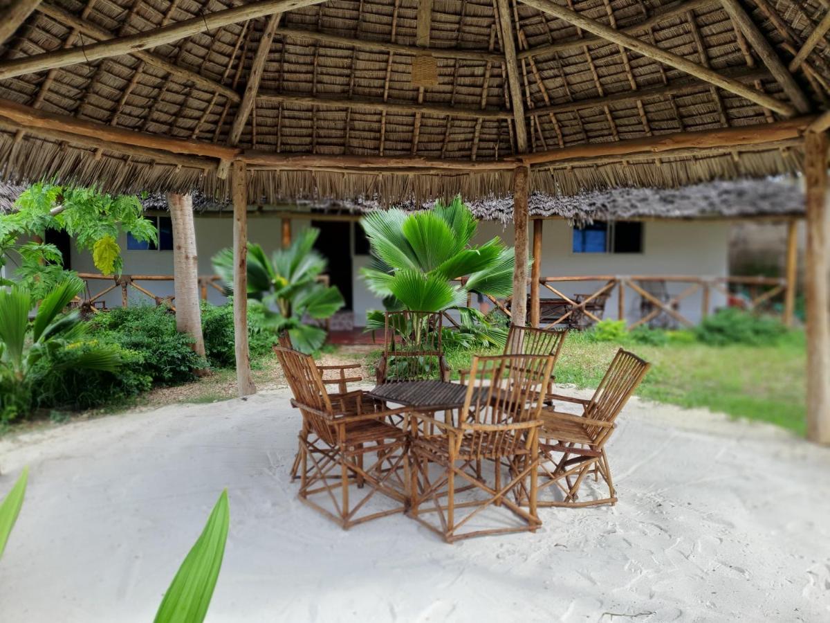 Uhuru House And Restaurant Nungwi Εξωτερικό φωτογραφία